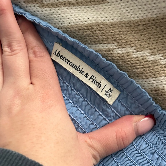 Abercrombie Ruched Puff Sleeve Dress - Picture 5 of 5